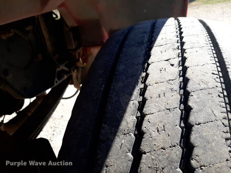 image for item DP2718 1993 Peterbilt 357 dump truck