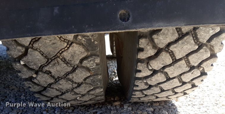 image for item DP2718 1993 Peterbilt 357 dump truck