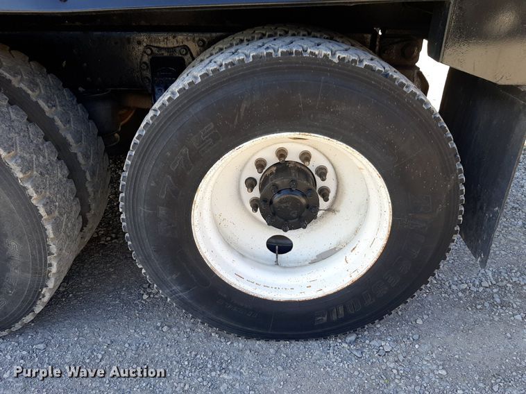 image for item DP2718 1993 Peterbilt 357 dump truck