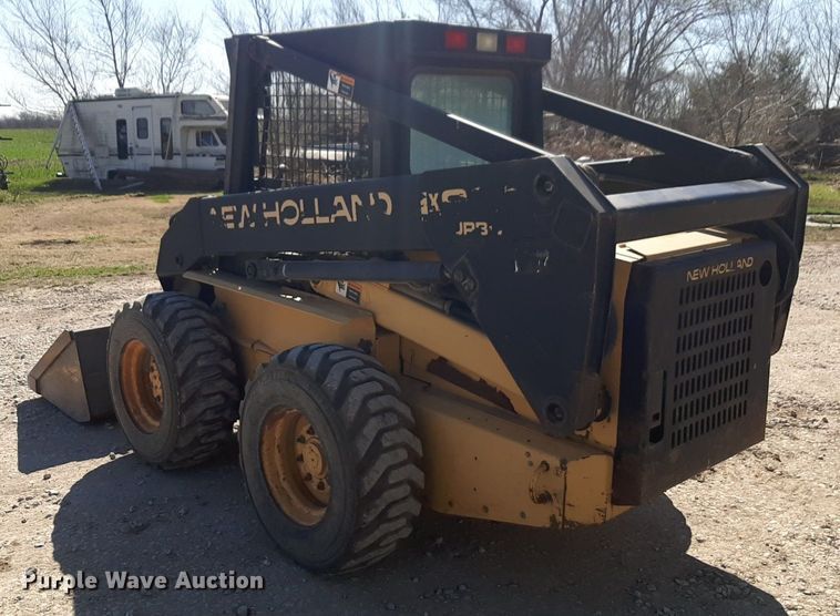 image for item DP2721 1995 New Holland LX865 skid steer loader