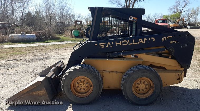image for item DP2721 1995 New Holland LX865 skid steer loader