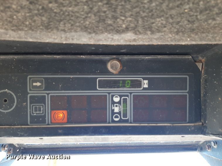 image for item DP2721 1995 New Holland LX865 skid steer loader