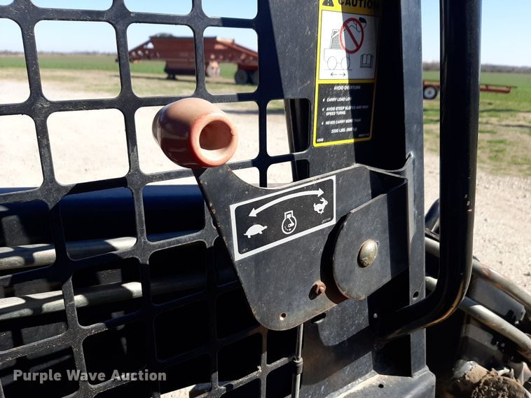 image for item DP2721 1995 New Holland LX865 skid steer loader