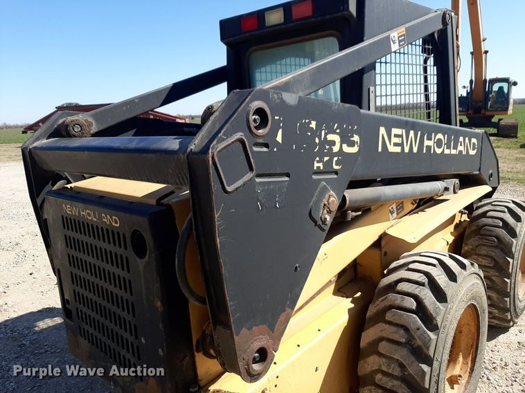 image for item DP2721 1995 New Holland LX865 skid steer loader