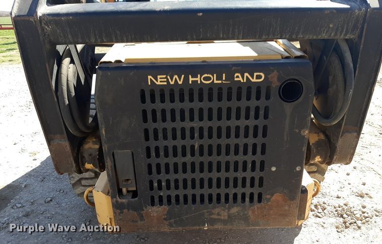 image for item DP2721 1995 New Holland LX865 skid steer loader