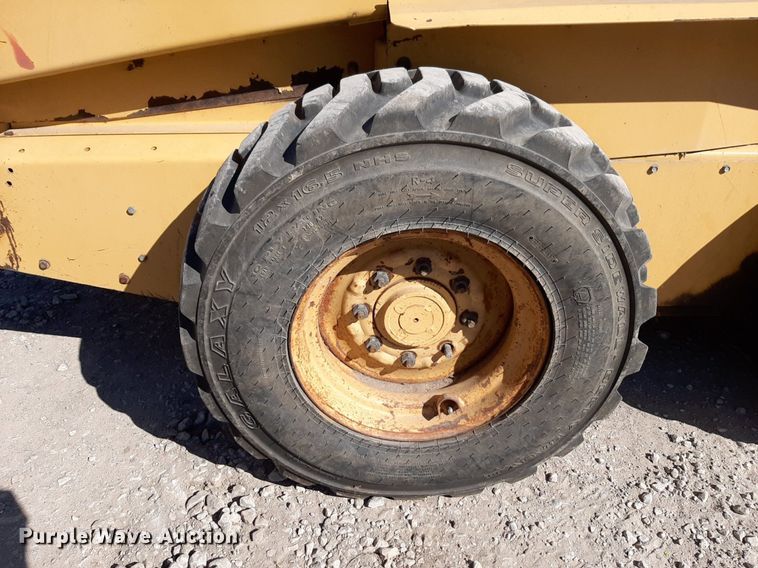 image for item DP2721 1995 New Holland LX865 skid steer loader