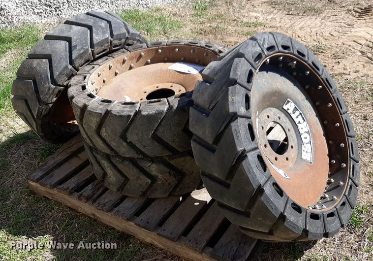 image for item DP2722 (4) Air Boss skid steer tires