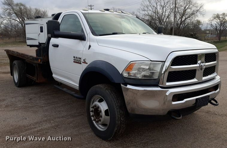 image for item DP2737 2017 Dodge Ram 4500 flatbed truck