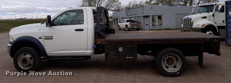 image for item DP2737 2017 Dodge Ram 4500 flatbed truck