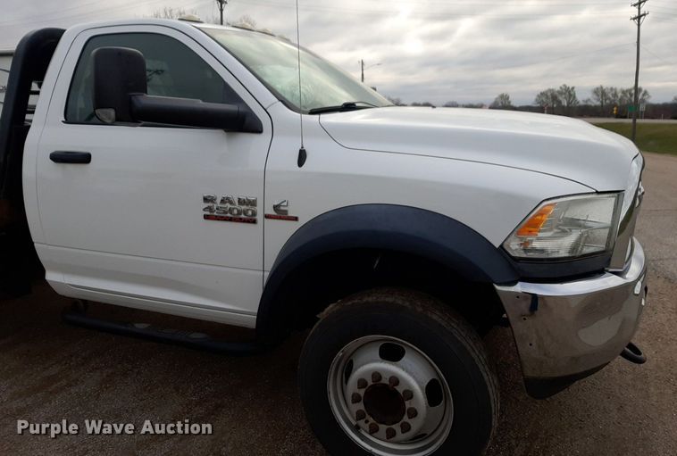 image for item DP2737 2017 Dodge Ram 4500 flatbed truck