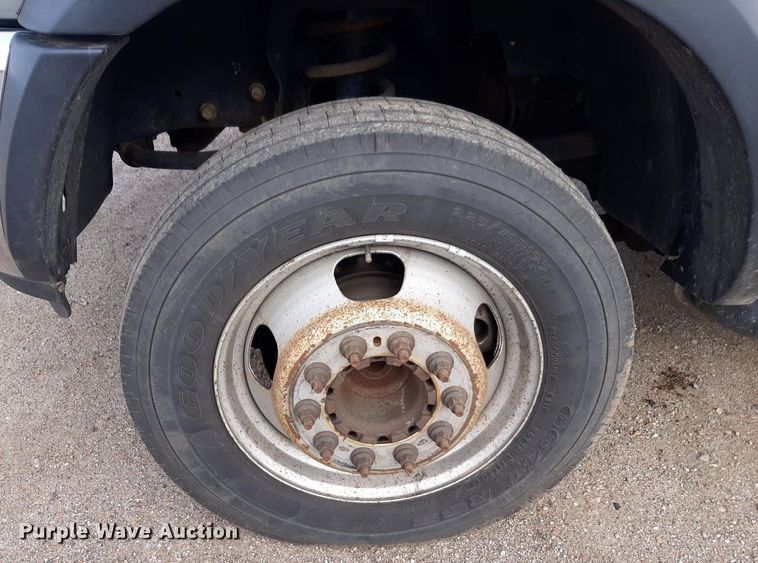 image for item DP2737 2017 Dodge Ram 4500 flatbed truck