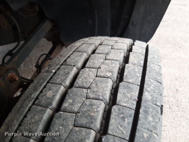 image for item DP2737 2017 Dodge Ram 4500 flatbed truck