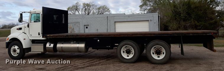 image for item DP2738 2020 Peterbilt  348 flatbed truck