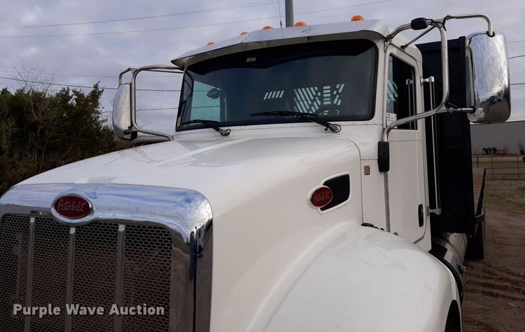 image for item DP2738 2020 Peterbilt  348 flatbed truck