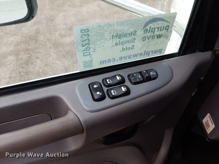 image for item DP2738 2020 Peterbilt  348 flatbed truck