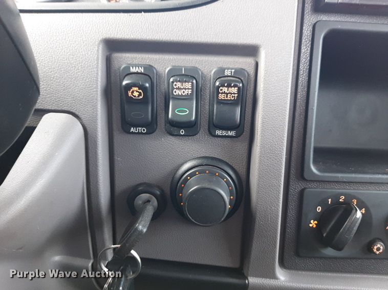 image for item DP2738 2020 Peterbilt  348 flatbed truck