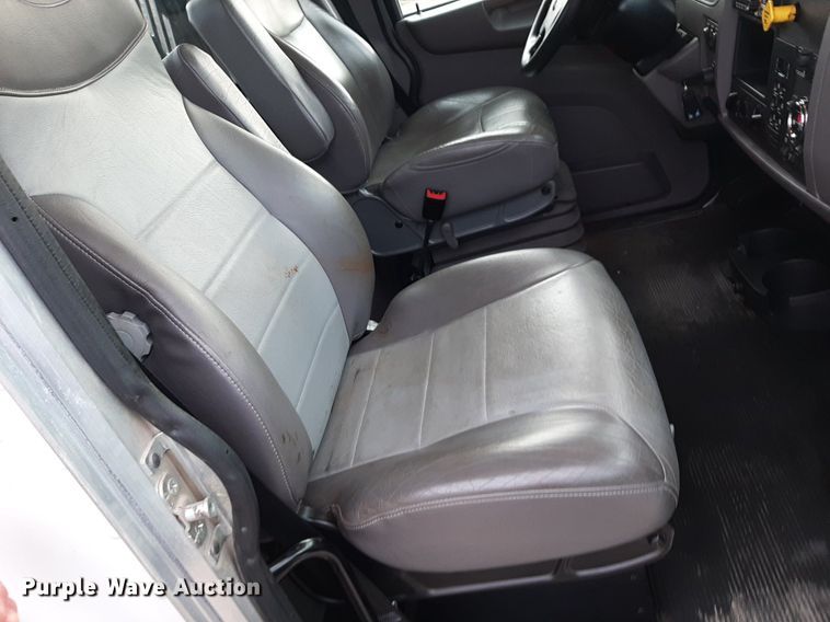 image for item DP2738 2020 Peterbilt  348 flatbed truck