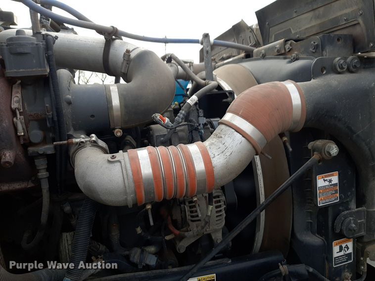 image for item DP2738 2020 Peterbilt  348 flatbed truck