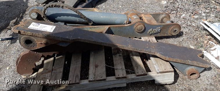 image for item DP2782 Geith hydraulic thumb