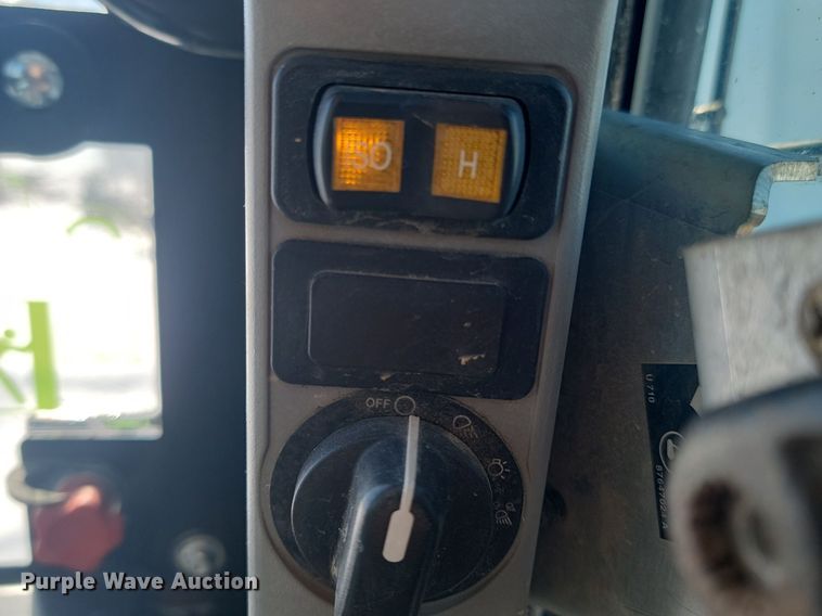 image for item DP3487 2018 Case  TR270 tracked skid steer loader