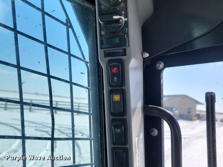 image for item DP3487 2018 Case  TR270 tracked skid steer loader