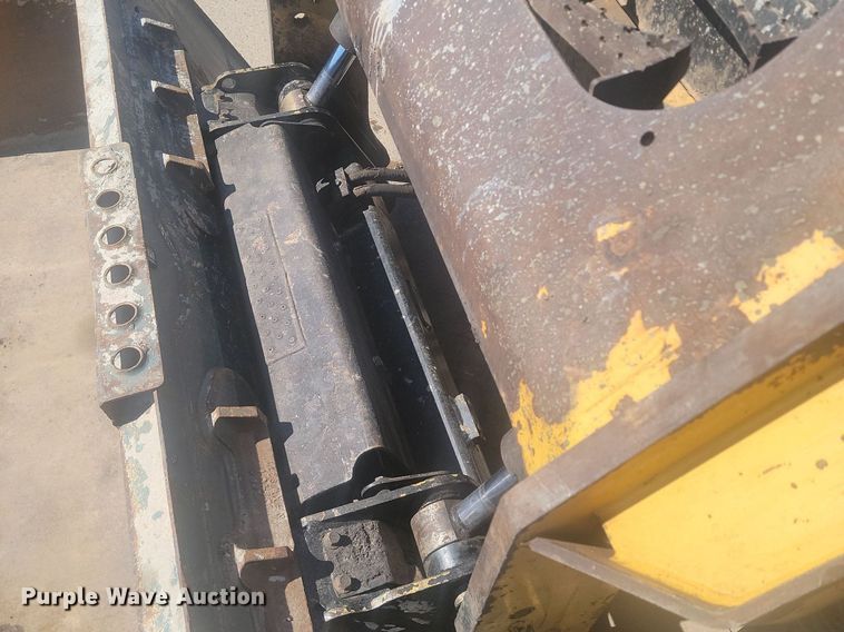 image for item DP3499 2014 Caterpillar 262D skid steer loader