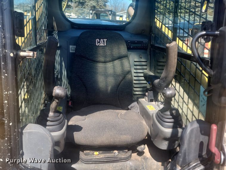 image for item DP3499 2014 Caterpillar 262D skid steer loader