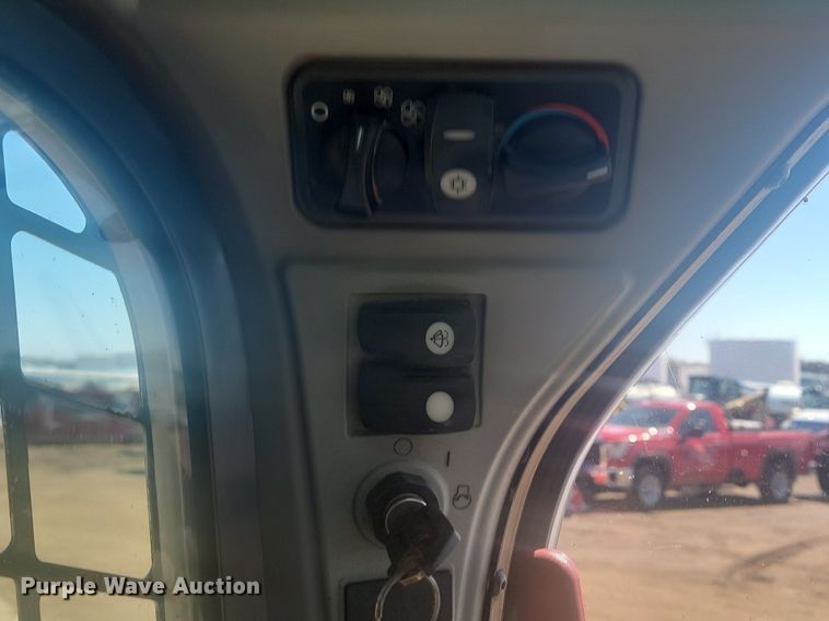 image for item DP3499 2014 Caterpillar 262D skid steer loader