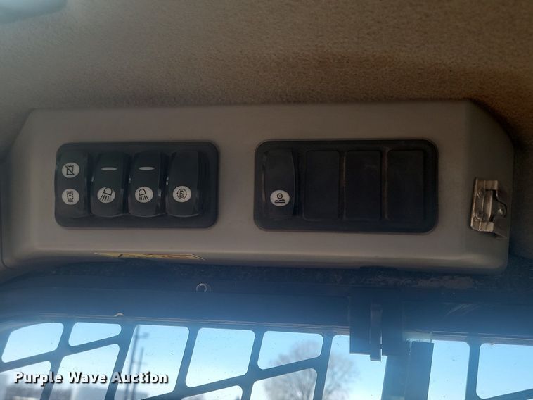 image for item DP3499 2014 Caterpillar 262D skid steer loader