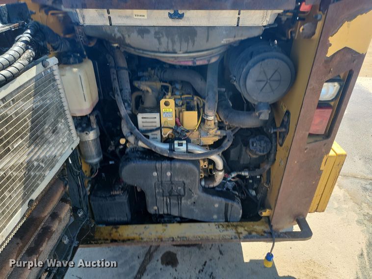 image for item DP3499 2014 Caterpillar 262D skid steer loader