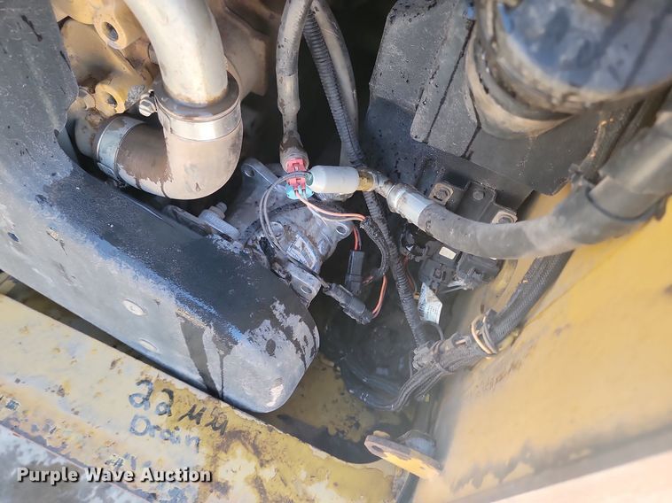 image for item DP3499 2014 Caterpillar 262D skid steer loader