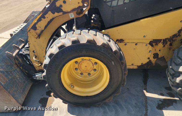 image for item DP3499 2014 Caterpillar 262D skid steer loader