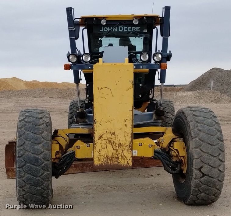 image for item DQ6007 2011 John Deere 772G motor grader