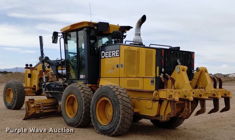 image for item DQ6007 2011 John Deere 772G motor grader