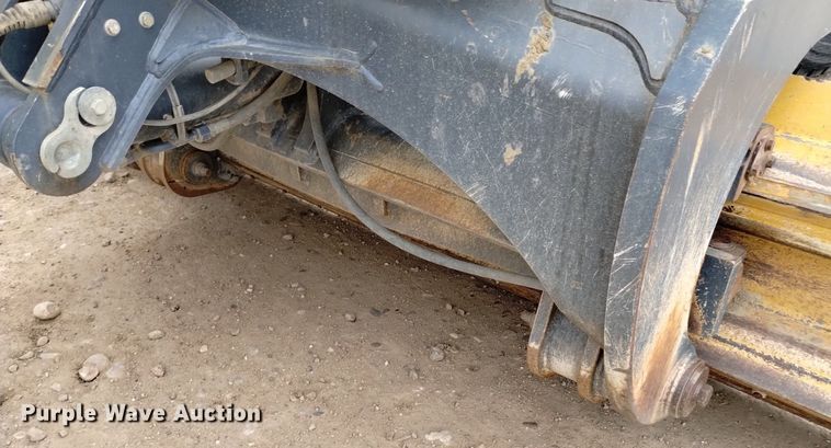 image for item DQ6007 2011 John Deere 772G motor grader