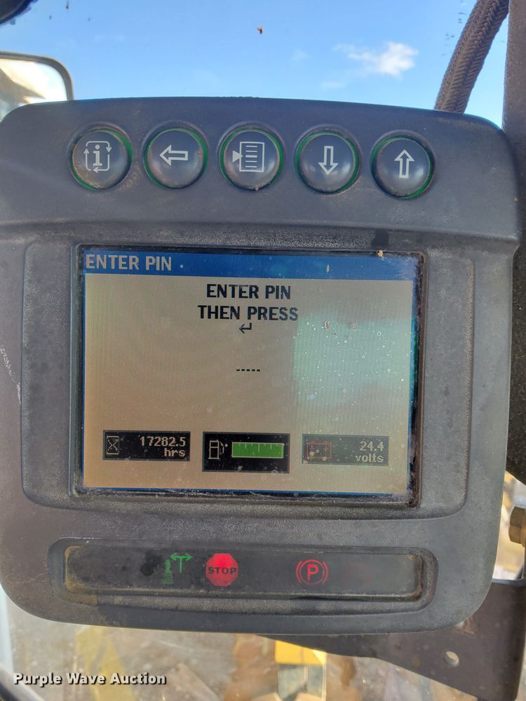 image for item DQ6007 2011 John Deere 772G motor grader