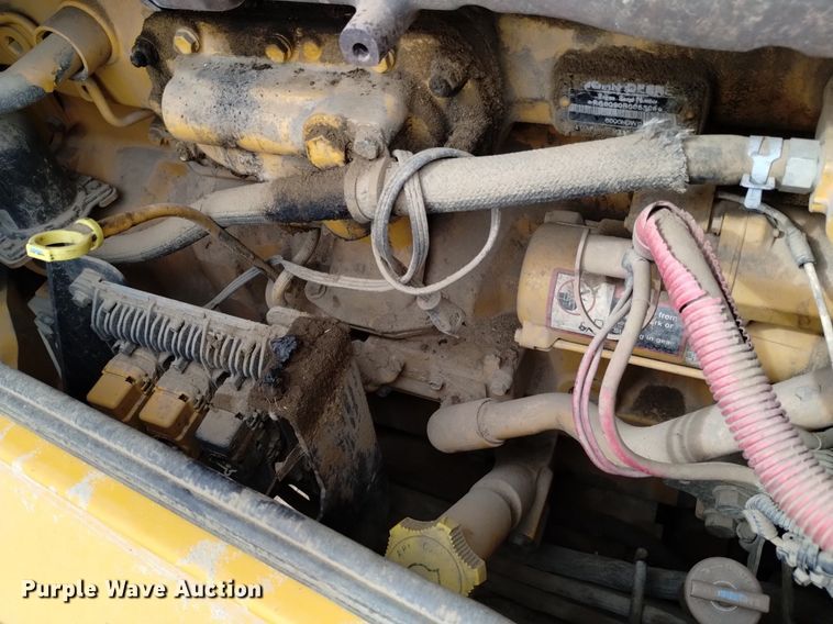 image for item DQ6007 2011 John Deere 772G motor grader