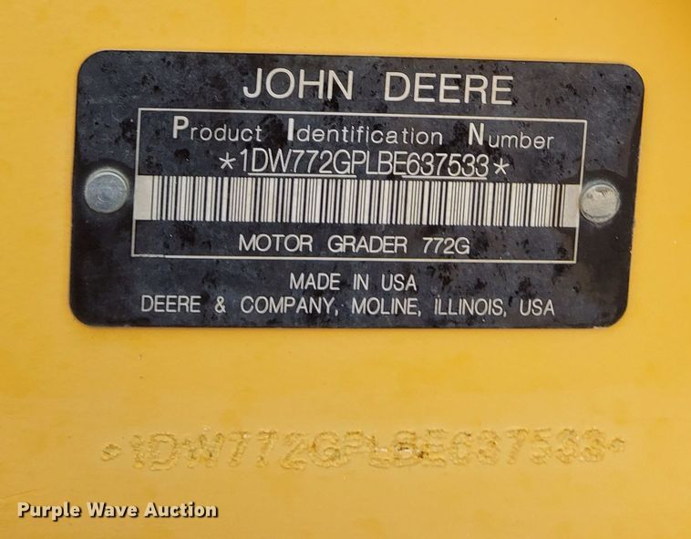 image for item DQ6007 2011 John Deere 772G motor grader