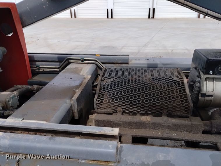 image for item DQ6044 2014 SkyJack SJ 7127 scissor lift