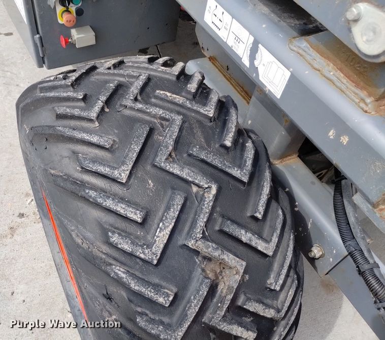 image for item DQ6044 2014 SkyJack SJ 7127 scissor lift