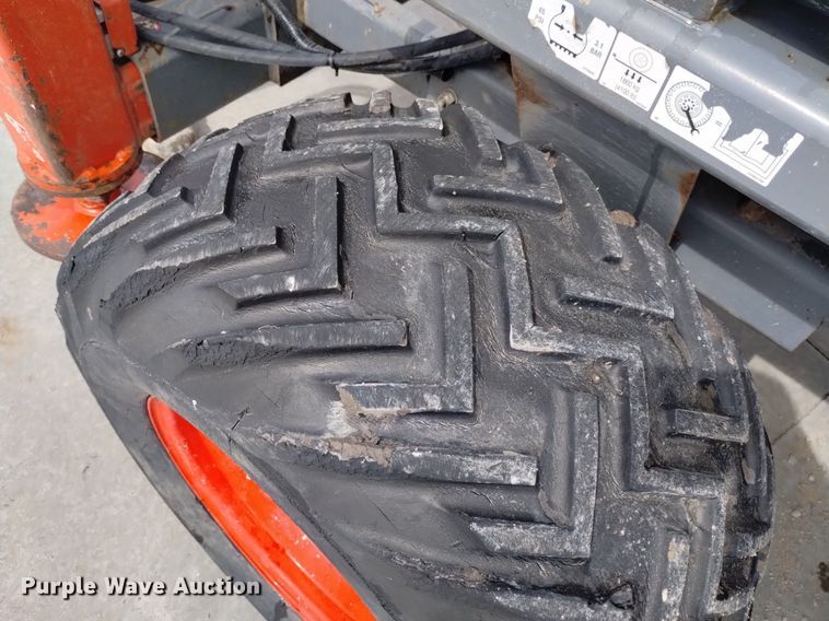 image for item DQ6044 2014 SkyJack SJ 7127 scissor lift