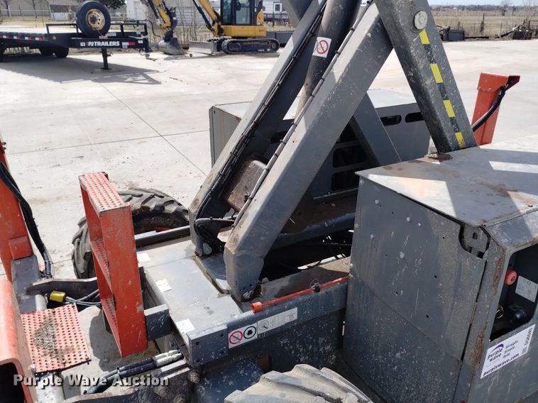 image for item DQ6045 2016 SkyJack SJ 6826RT scissor lift