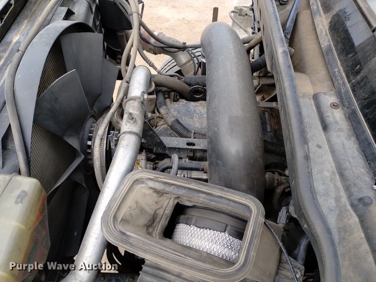 image for item DQ6046 2010 International  WorkStar 7400  bucket truck