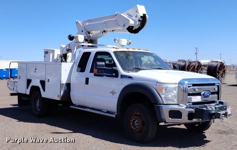 image for item DQ6050 2015 Ford F550 bucket truck