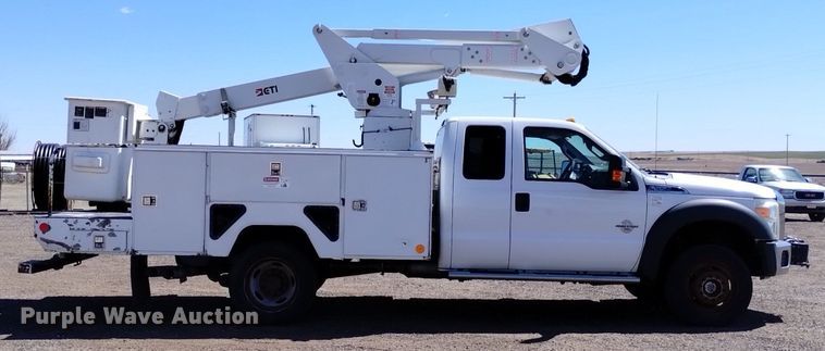image for item DQ6050 2015 Ford F550 bucket truck