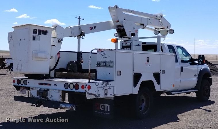 image for item DQ6050 2015 Ford F550 bucket truck