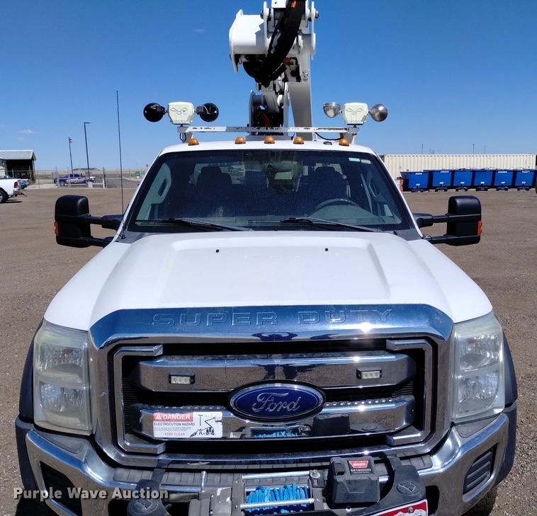 image for item DQ6050 2015 Ford F550 bucket truck