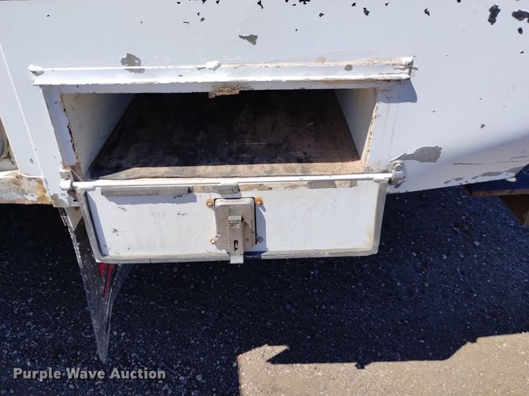 image for item DQ6050 2015 Ford F550 bucket truck