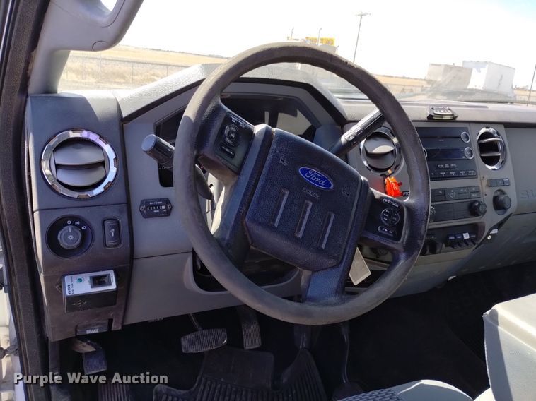 image for item DQ6050 2015 Ford F550 bucket truck