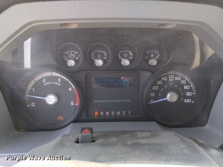 image for item DQ6050 2015 Ford F550 bucket truck